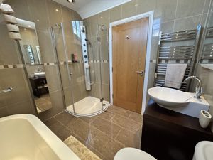 Photo 27- click for photo gallery